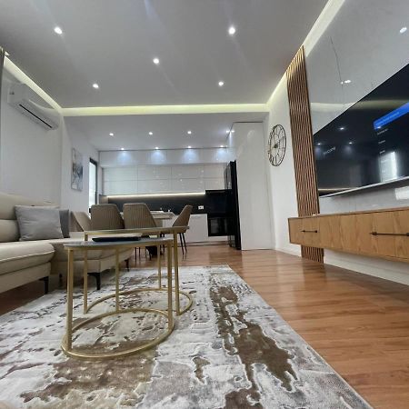 Lux Apartment At Arlis ティラナ エクステリア 写真
