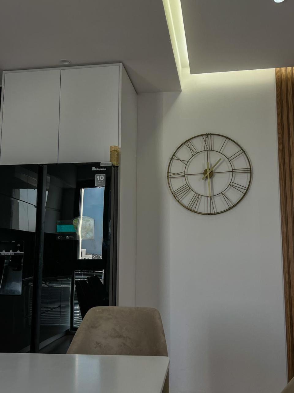 Lux Apartment At Arlis ティラナ エクステリア 写真