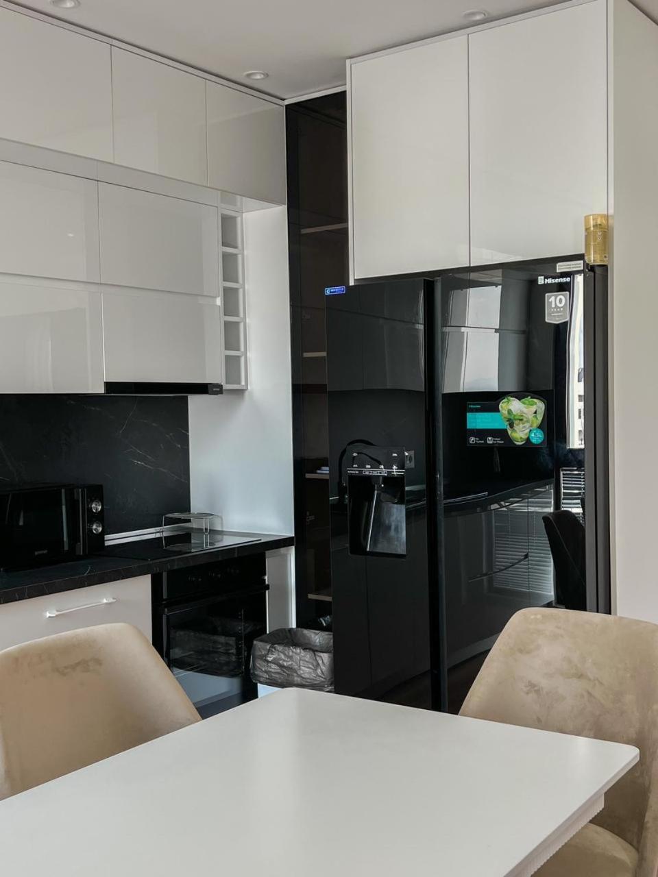 Lux Apartment At Arlis ティラナ エクステリア 写真