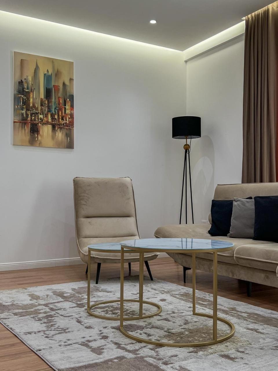 Lux Apartment At Arlis ティラナ エクステリア 写真