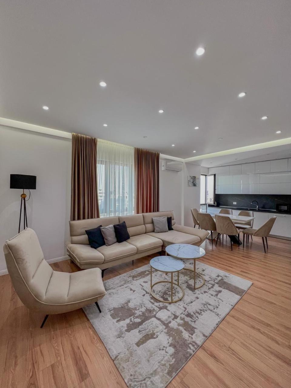 Lux Apartment At Arlis ティラナ エクステリア 写真